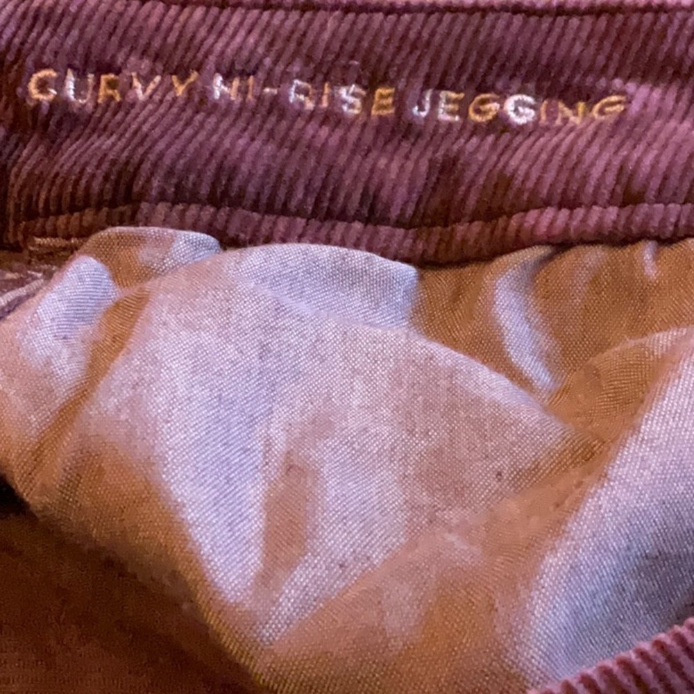 American Eagle Burgundy skinny corduroy pants size 6 - Picture 11 of 12